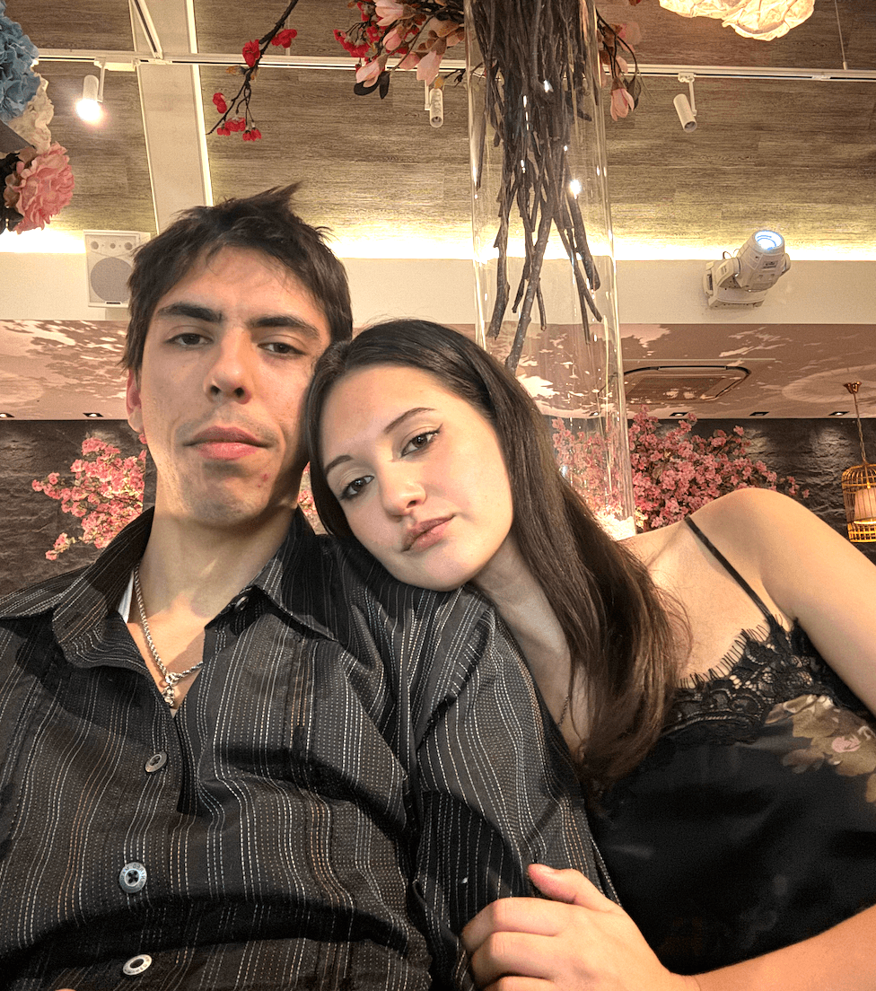 Savvy & Caits together